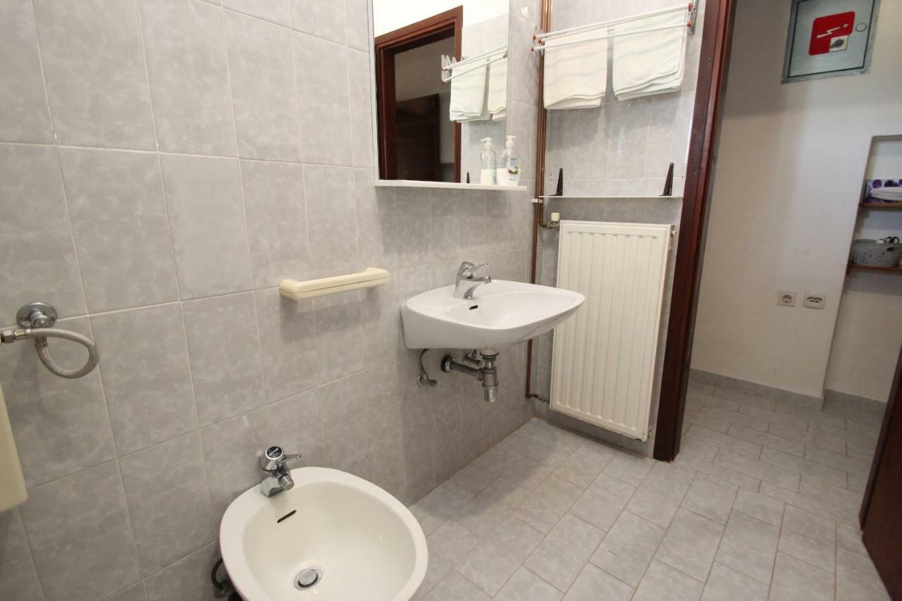 Apartment Sasa Bozac Porec Exterior photo